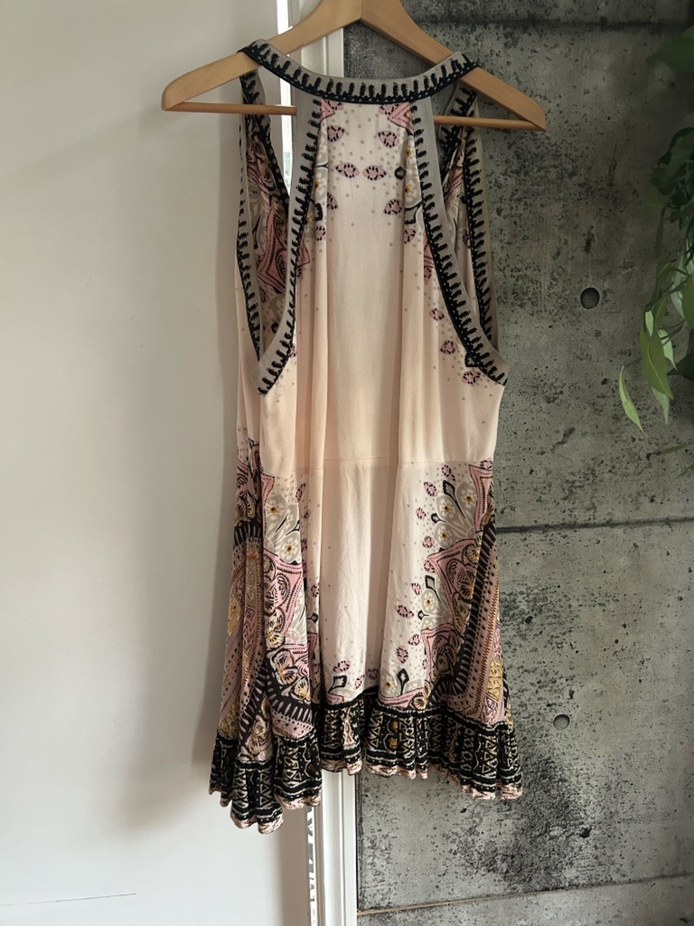 STUNNING  FREE PEOPLE Piece.   SAVE $100 - Picture 6 of 9